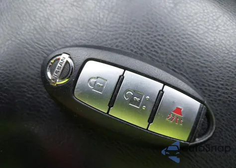 2015 Nissan Rogue Sv z USA, uszkodzony, nr VIN KNMAT2MV7FP514506